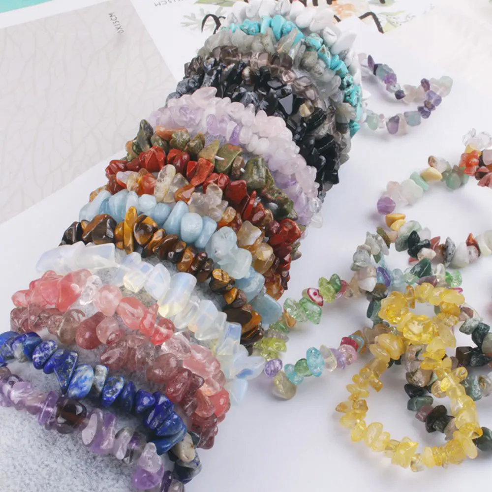 Natürliches Kristall-Armband aus zerkleinertem Stein, Amethyst, Aquamarin, unregelmäßige Stretch-Chip-Perlen