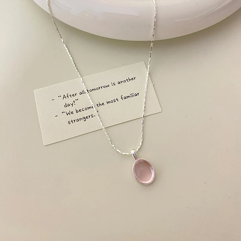 925 Sterling Silber rosa Kristall Mondstein Halskette für Frauen modische und einfache ovale Anhänger