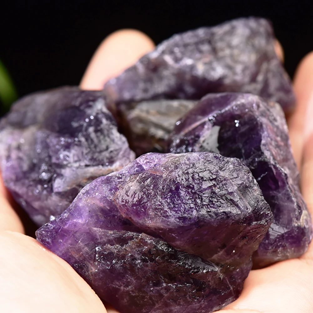 Natürliche tiefe Amethyst-Kristallmineralien, Landschaft, Felsprobe – Bild 4