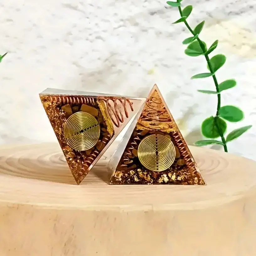 Kristall-Chakra-Orgonit-Pyramide mit Tigerauge-Stein, Kupferspirale – Bild 5