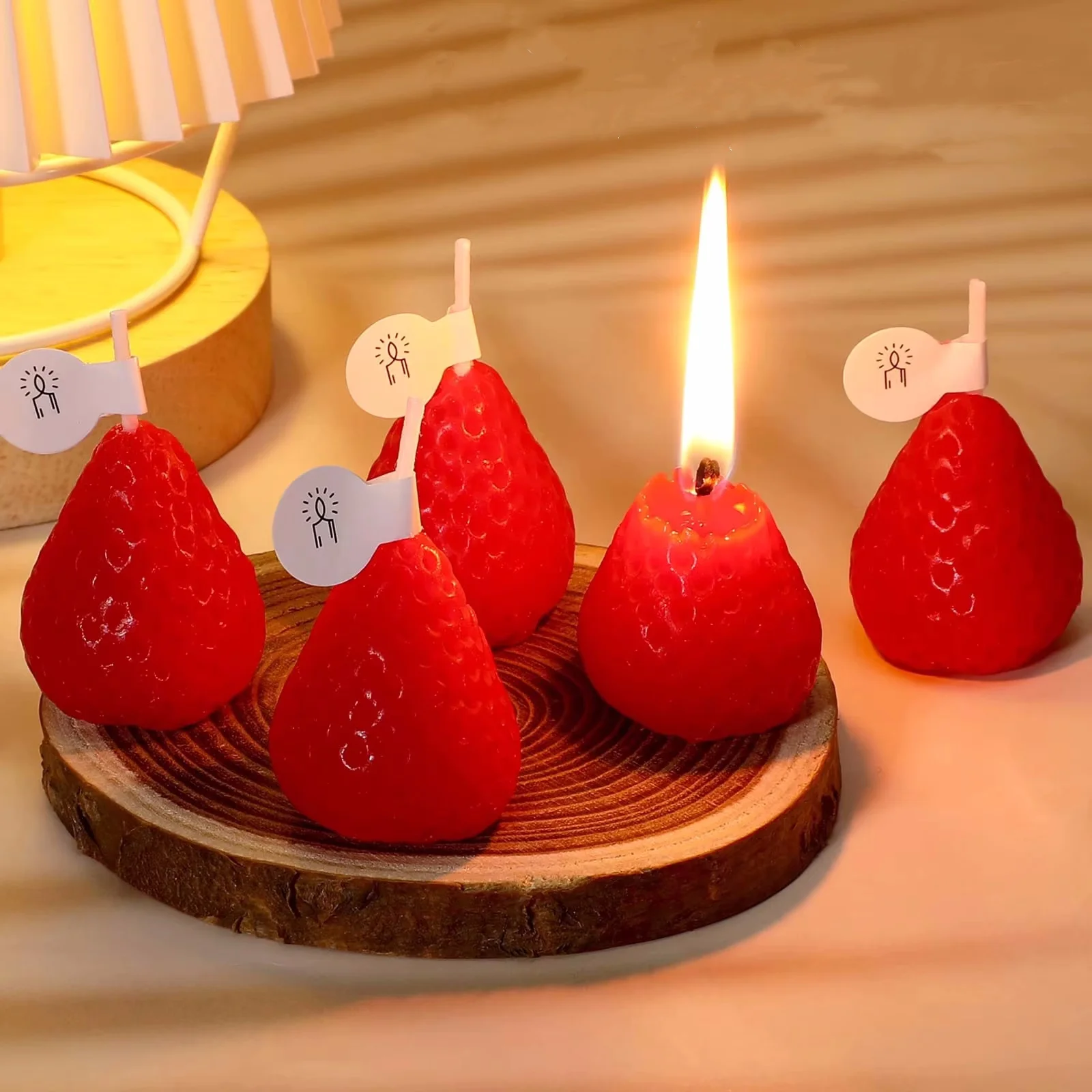 Erdbeerförmige Duftkerzen, Obst, Aroma, Sojawachs (15 Stück) – Bild 2