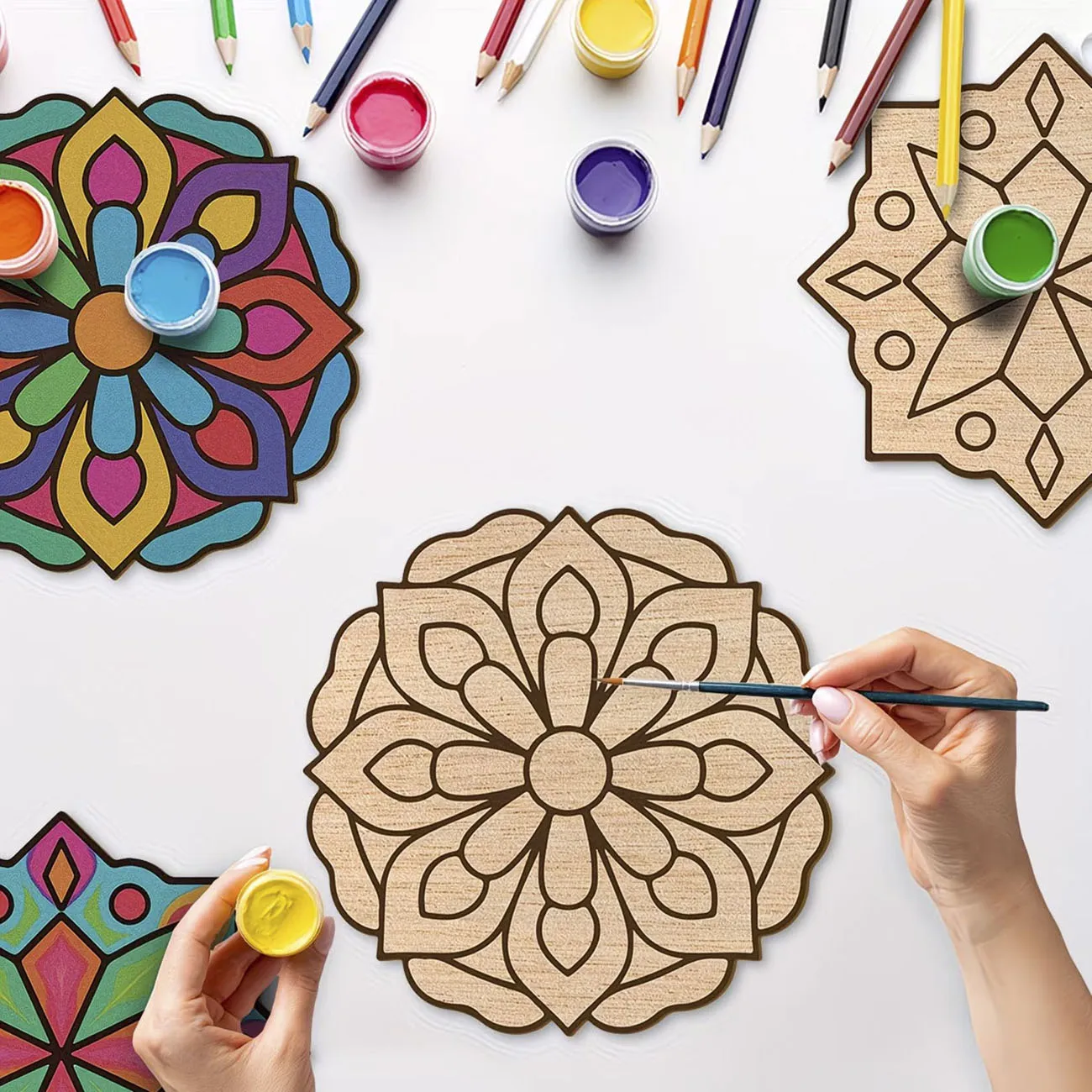 Mandala-Blumen Holz-Wanddekor-Set, Unbehandelte (8 Stück) – Bild 2