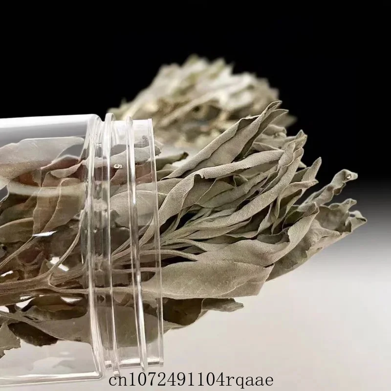 Getrocknete weiße Salbei- und Zedernzweige, natürliche aromatische – Bild 5