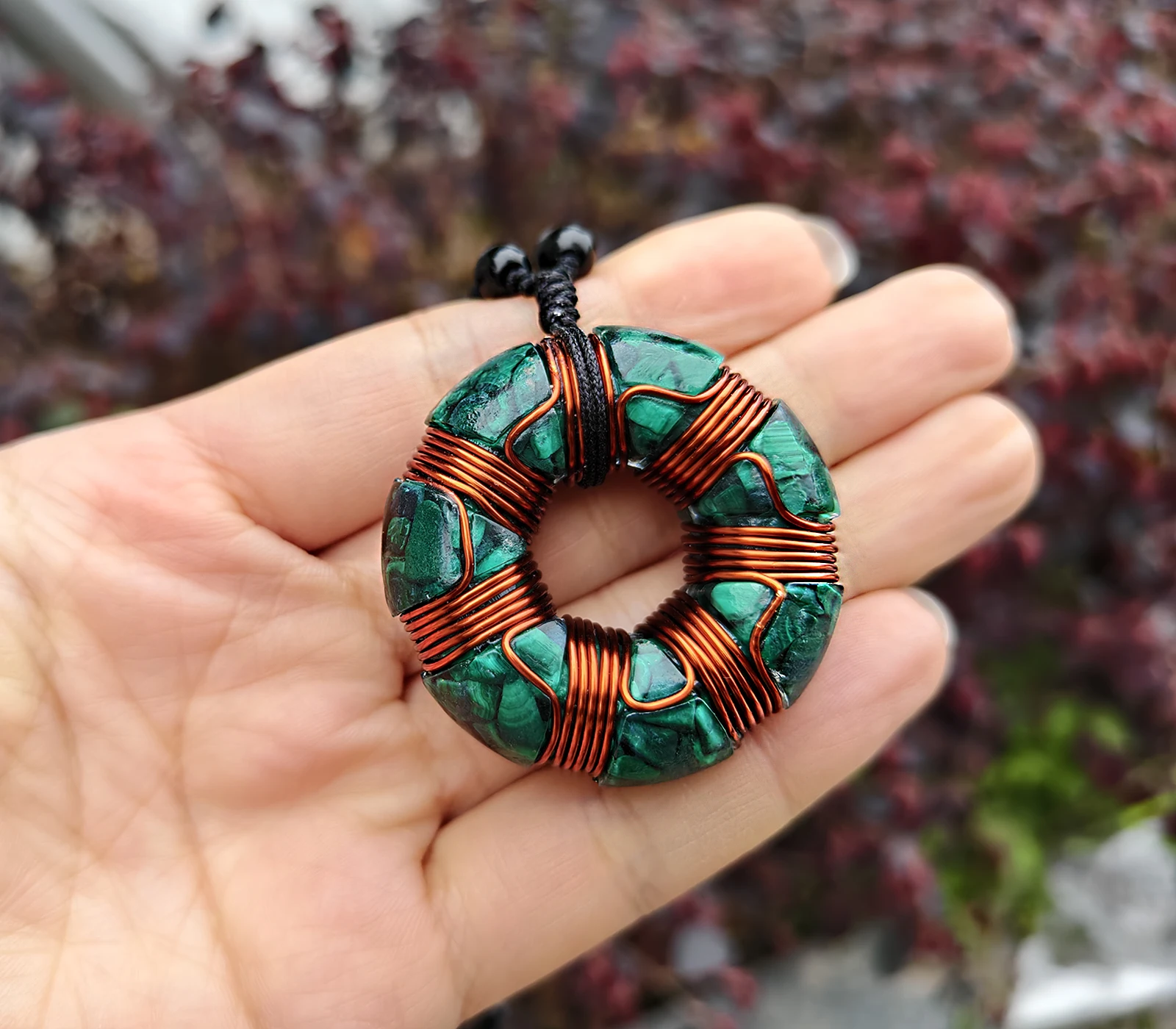 Orgonit-Halskette mit natürlichem Malachit-Donut-Anhänger – Bild 2