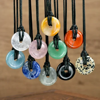 Donut-Anhänger-Halskette aus Naturstein für Damen und Herren, Boho, 25 mm, weißer Quarz, Rosenquarz, Sodalith