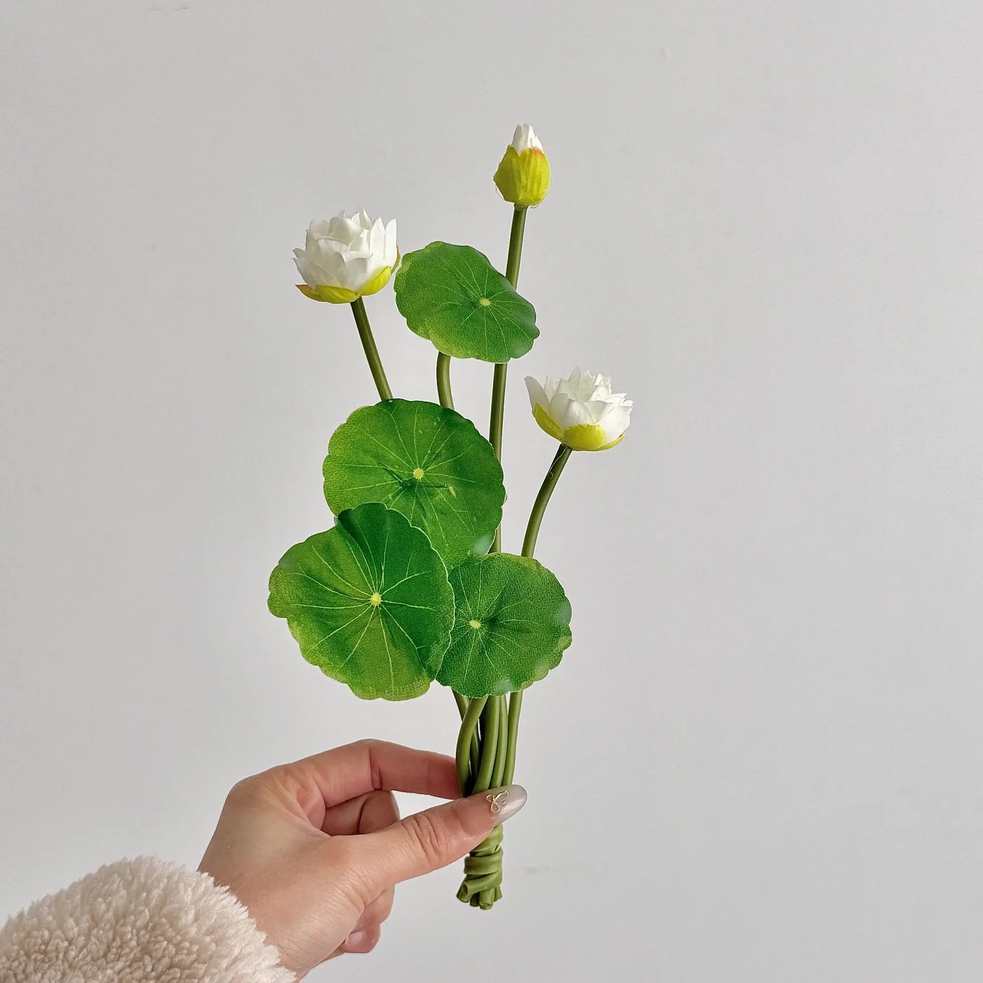 26 cm Lotus-Kunstblume, lebensechte Seerose, Mikrolandschaft für Hochzeit, Zuhause, Terrasse, Teich