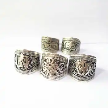 Tibetische Mantras Amulett-Ringe mit mehreren Totem-Symbolen, offener Ring für Männer, OM, endlose Knoten