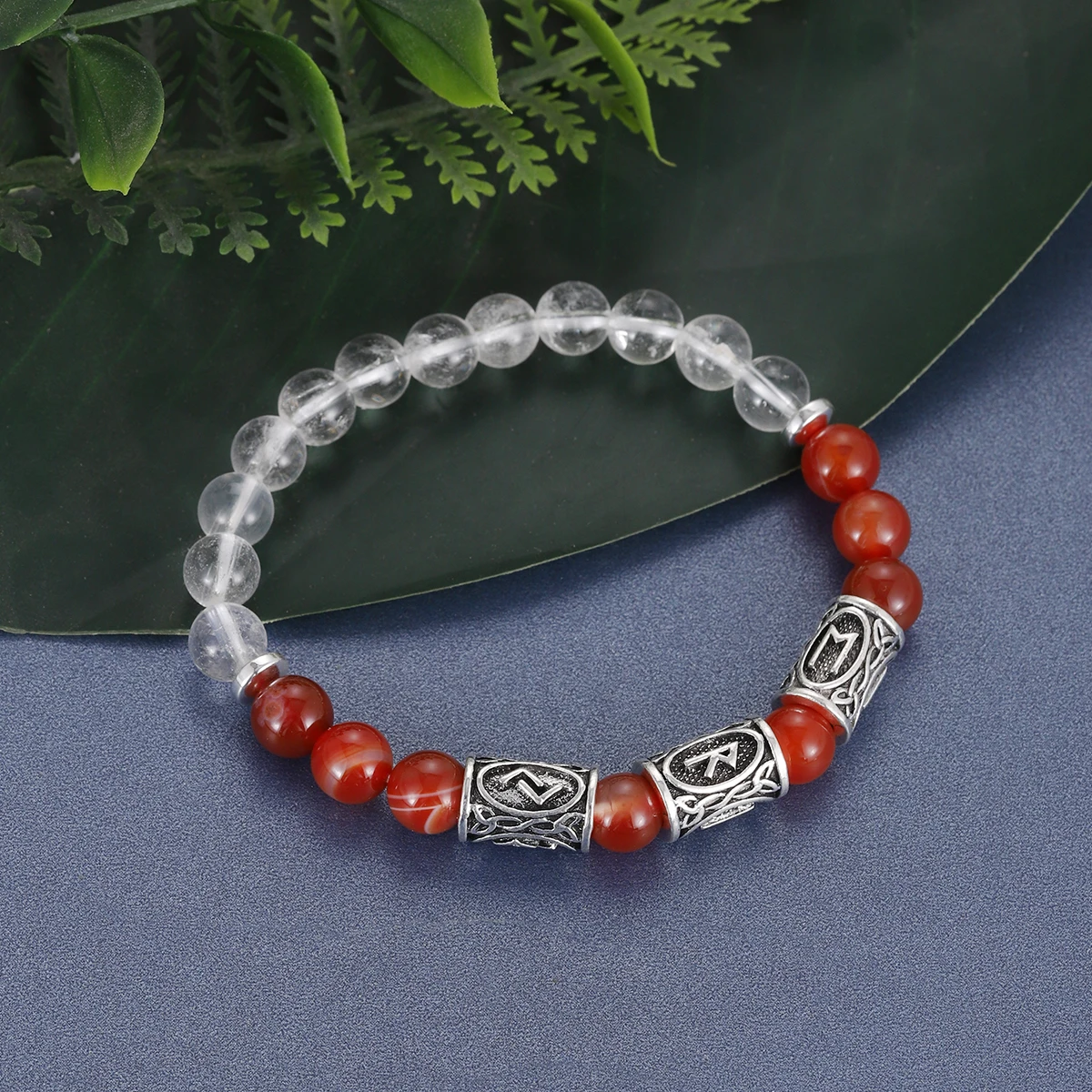 Nordische Runen-Perlen Naturstein-Armband für Männer – Bild 2