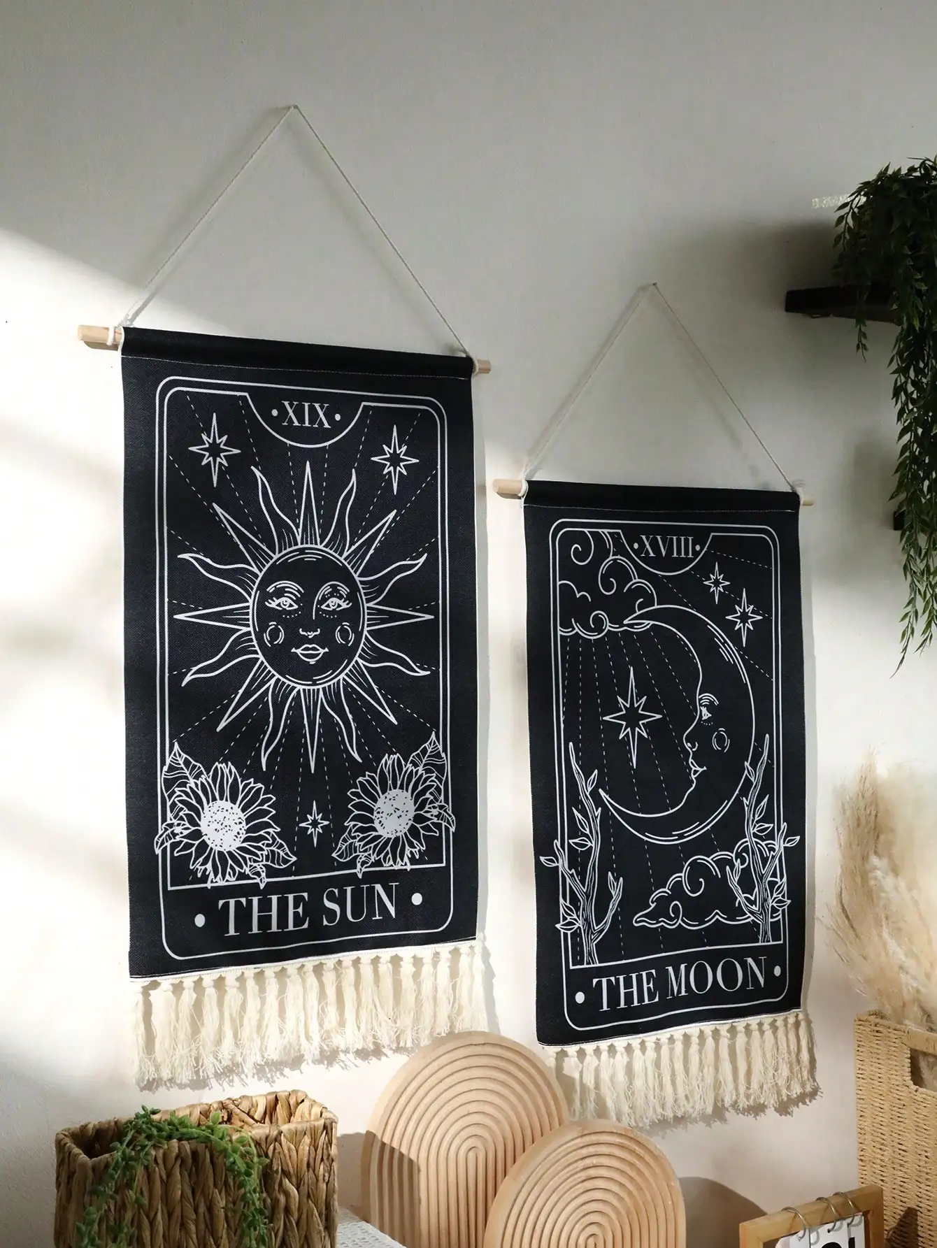 Wandteppich mit Sonne und Mond, Wandbehang, böhmische Kunst – Bild 2