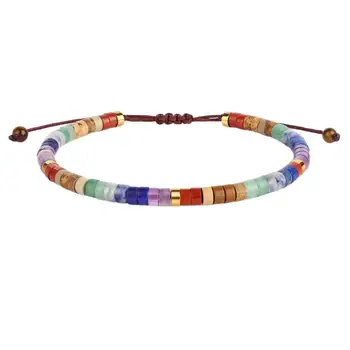 Frauen mit 7 Chakra-Farben: Rot, Orange, Gelb, Grün, Indigo, Violett, 7-Chakra-Armband aus Natursteinperlen