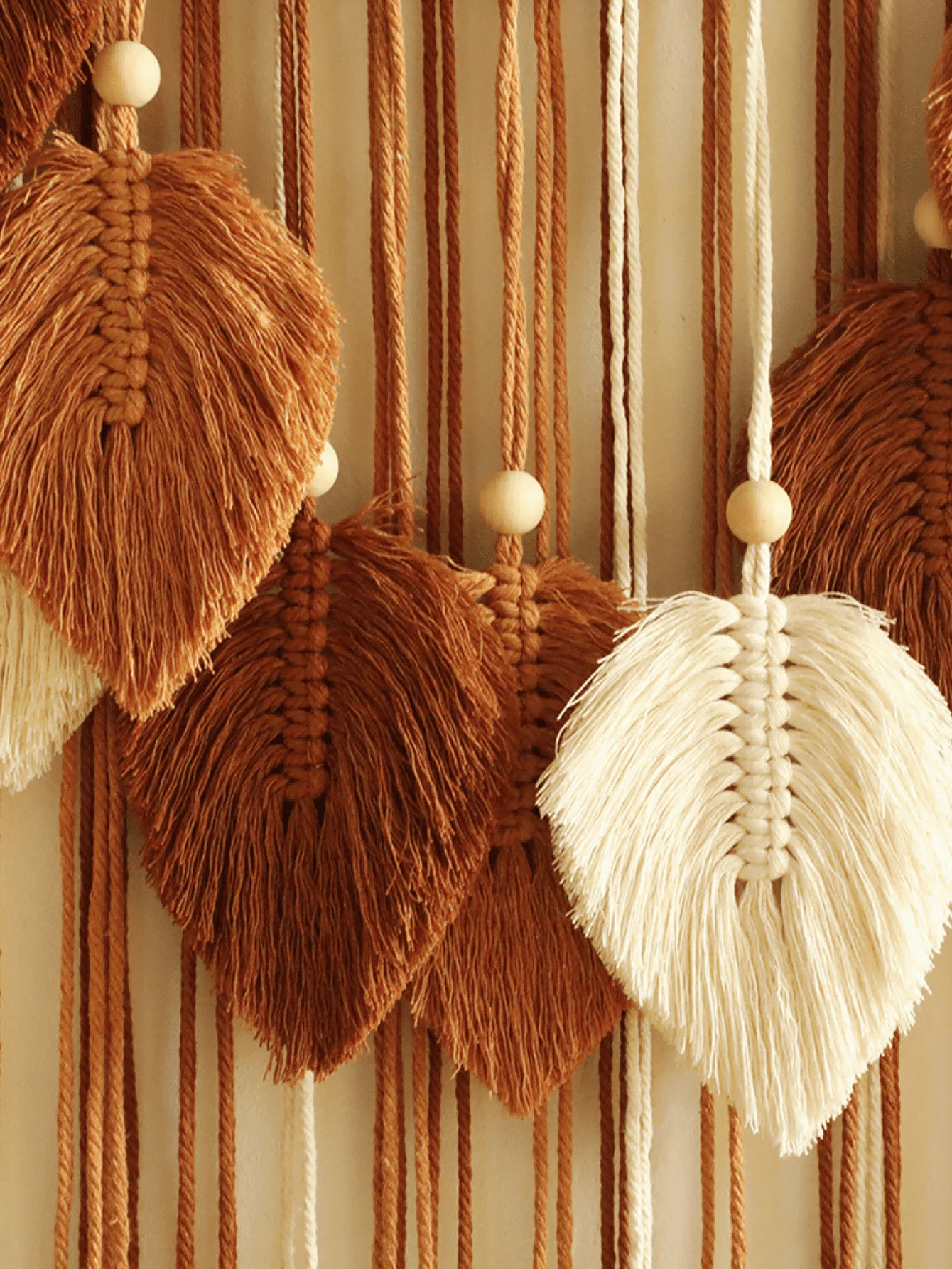 Trendiger Boho-Makramee-Wandbehang aus Bio-Baumwolle mit Blattmuster – Bild 4