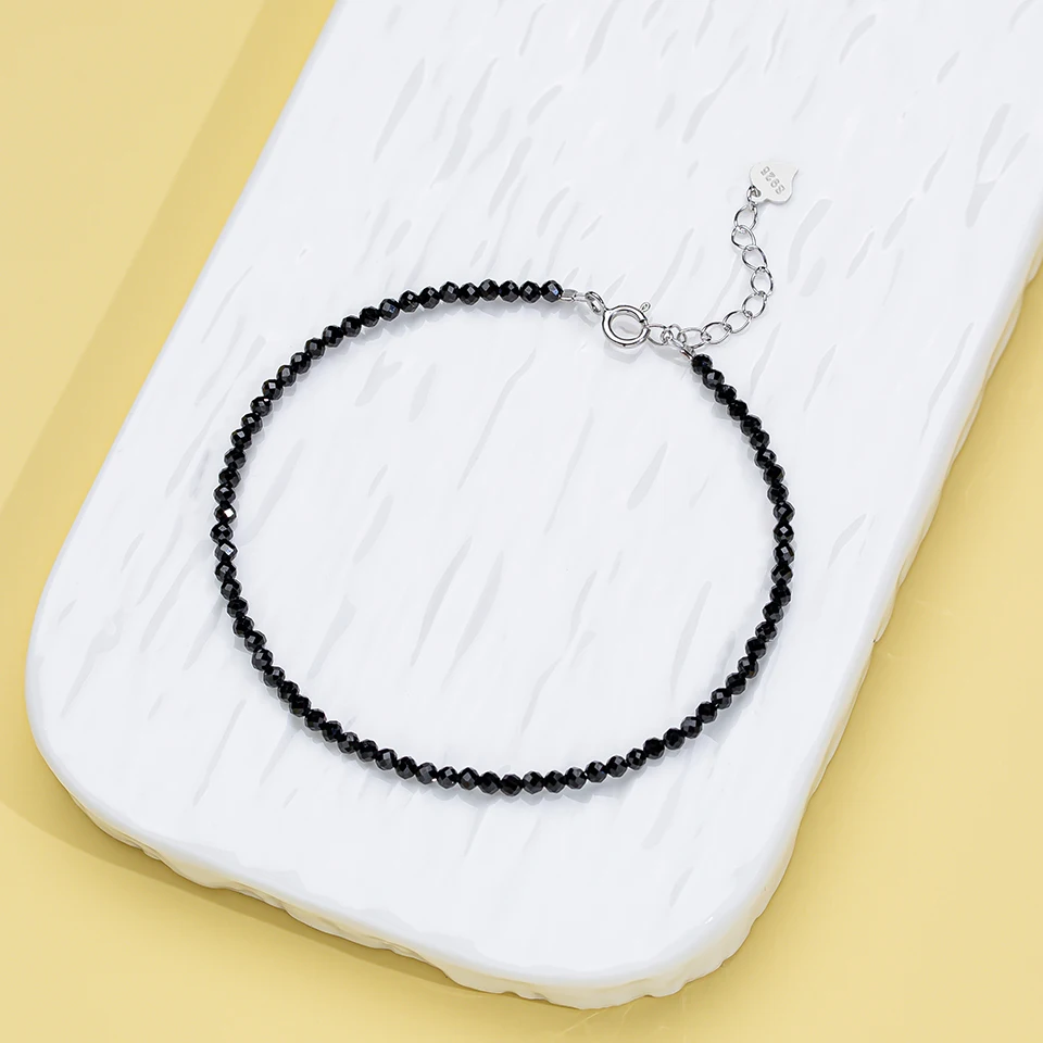 Natursteinperlen-Armband an der Handkette, Luxus-Schmuck, 2 mm, mit 925er-Sterlingsilber-Armreif für Frauen