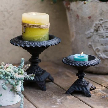 Antiker Kirchenkerzenhalter aus schwarzem Eisen - Vintage-Gothic-Kerzenständer für christliche