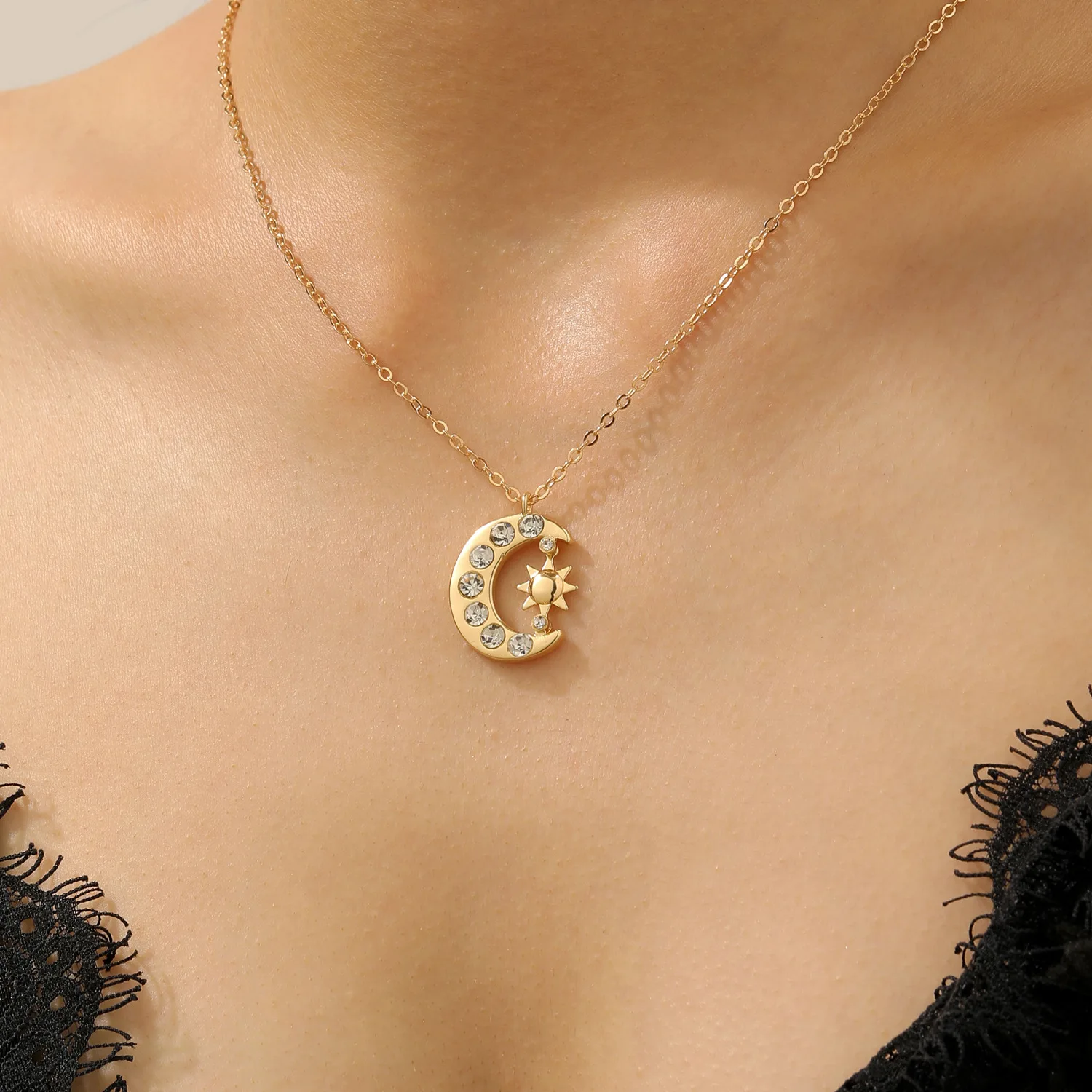 Zirkon Mond Sonne Anhänger Halskette für Damen und Herren Exquisite Schlüsselbeinkette Vintage Einfacher
