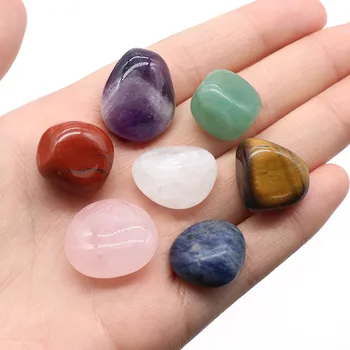 Natürlicher Kristall, Rosenquarz, Amethyst, sieben Chakra, Reiki, unregelmäßiger Trommelstein, bunter Stein