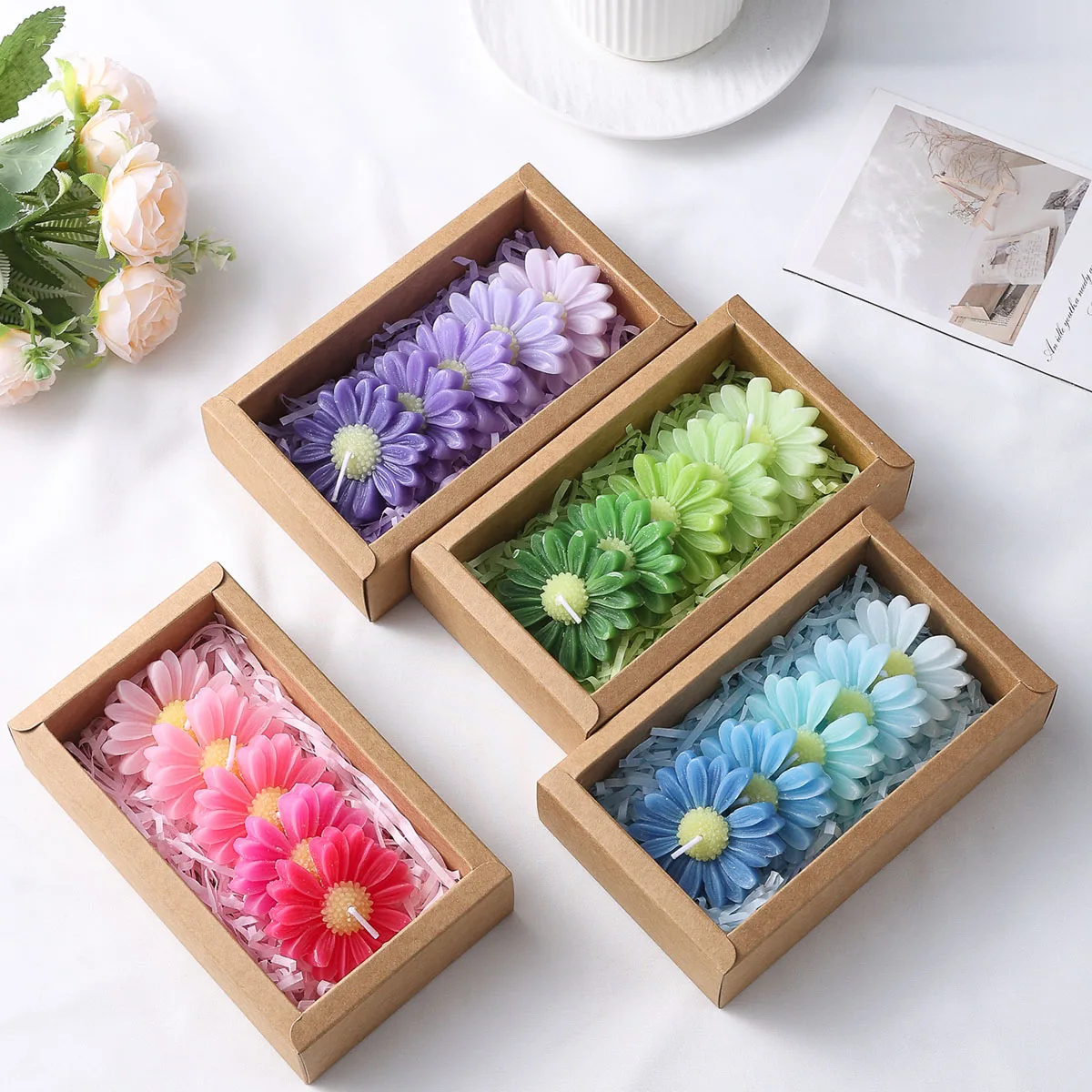 Gradient Macaron Gänseblümchen Duftkerzen-Set aus Sojawachs, Elegante Blumenduft-Geschenkbox (5 Stück)