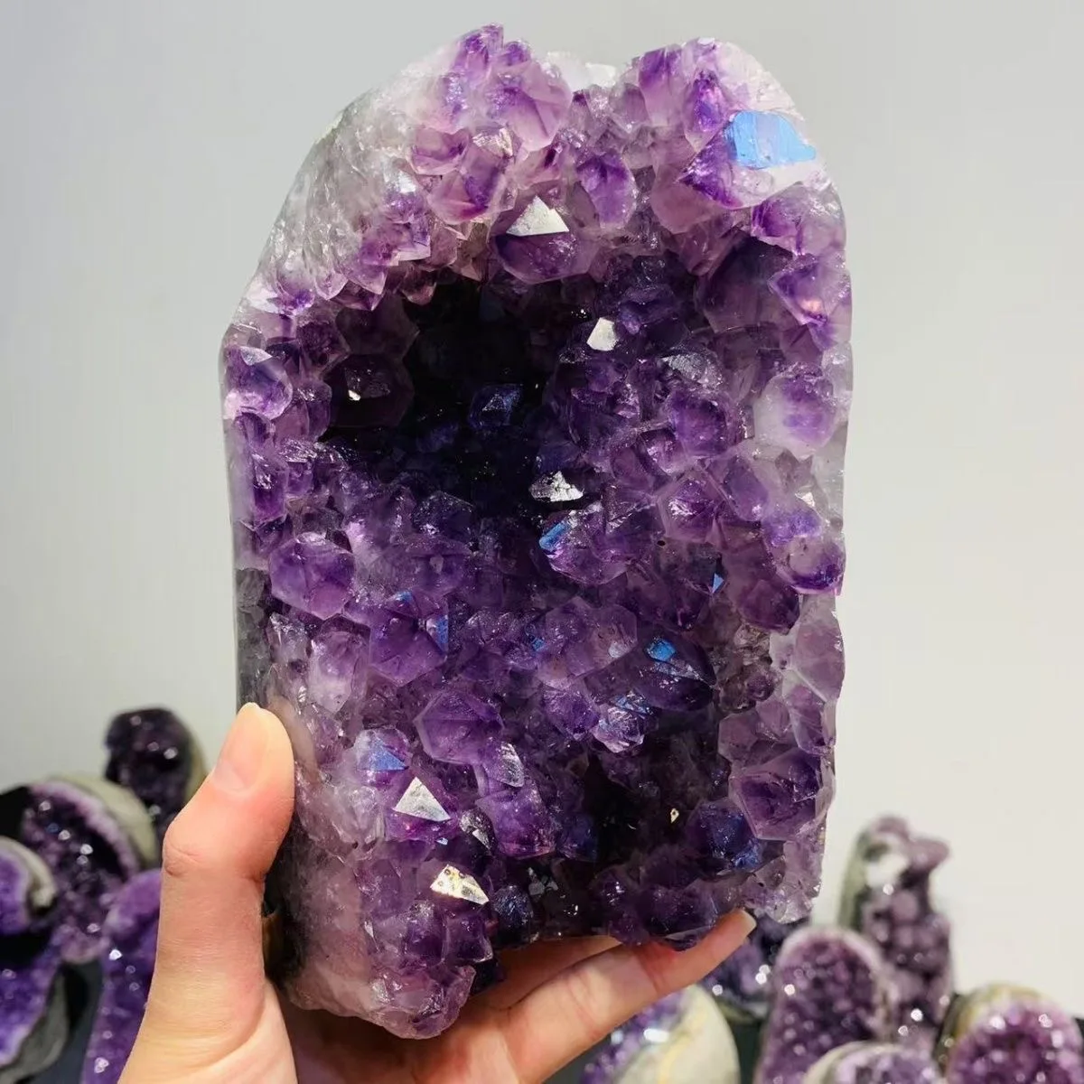 Natürliche Raue Amethyst-Cluster-Geode Kristallfigur Spirituelles Geschenk Fengshui-Kristall