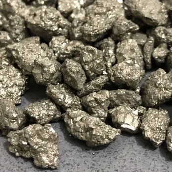 Natursteine, Chalkopyrit, Pyrit, Rohstein, Chips, Kies, Narren, Goldnuggets, Quarzkristalle, Cluster, Mineral