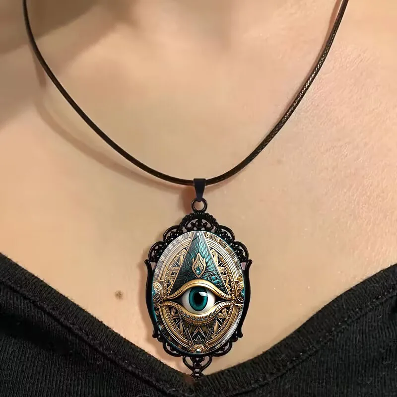 Gotische Augen-Halskette: Horus-Auge Schlüsselbeinkette, Dunkler – Bild 2